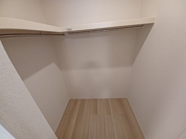 収納(同型タイプのお写真です。)