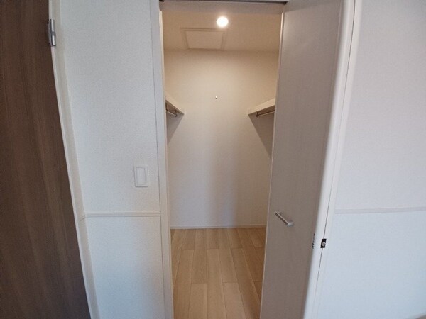 収納(同タイプの部屋写真です)