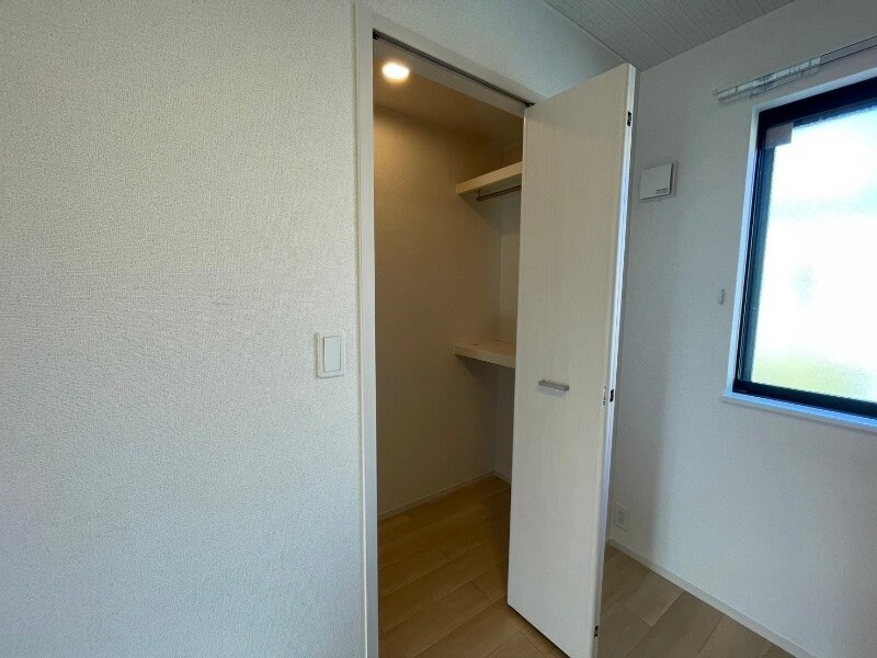 物件内観写真13　(同物件別室画像)