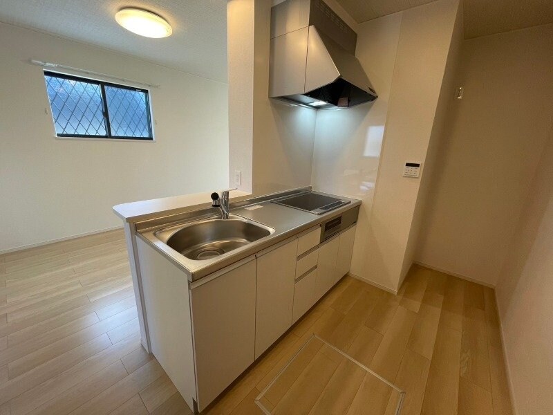 物件内観写真20　(同物件別室画像)