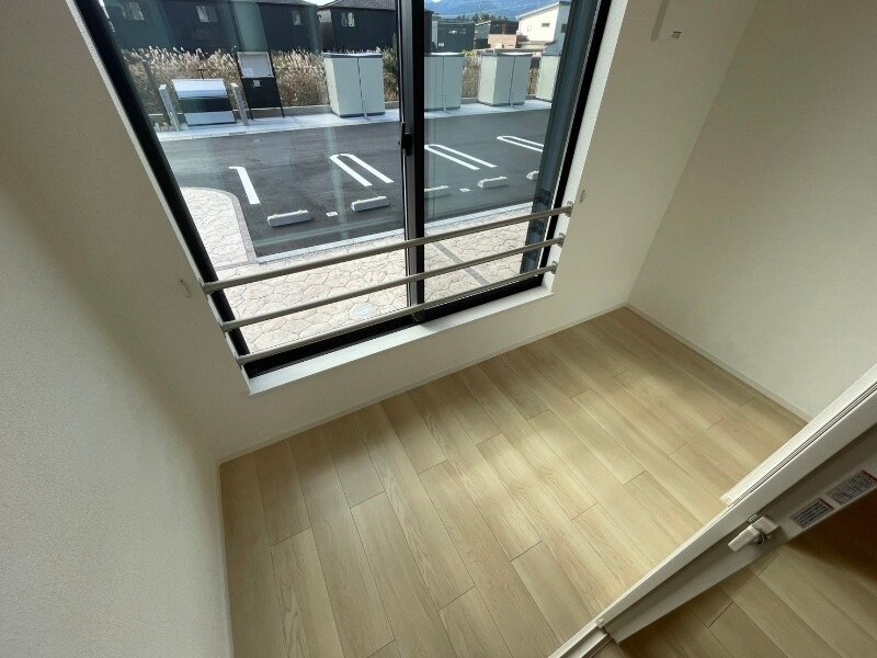 物件内観写真25　(同物件別室画像)