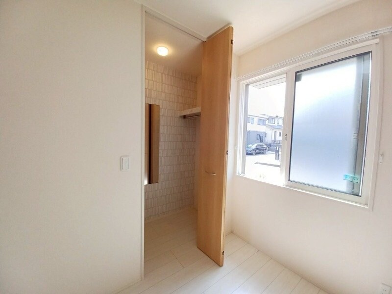 物件内観写真13　(同型反転参考写真)