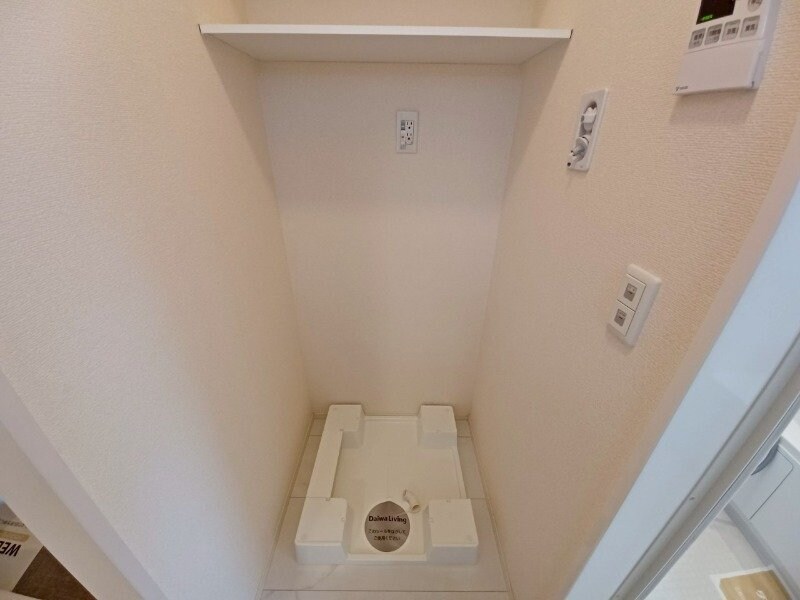 物件内観写真17　(同型反転参考写真)