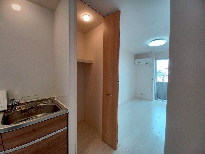 物件内観写真23　(同型反転参考写真)