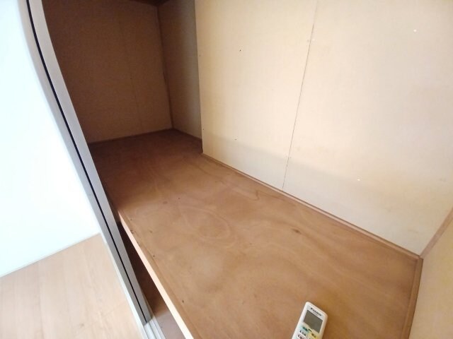 物件内観写真10　(同物件別室画像)