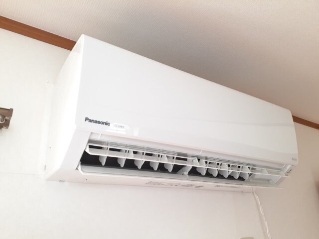 物件内観写真9　(同型、反転タイプの部屋写真です。)