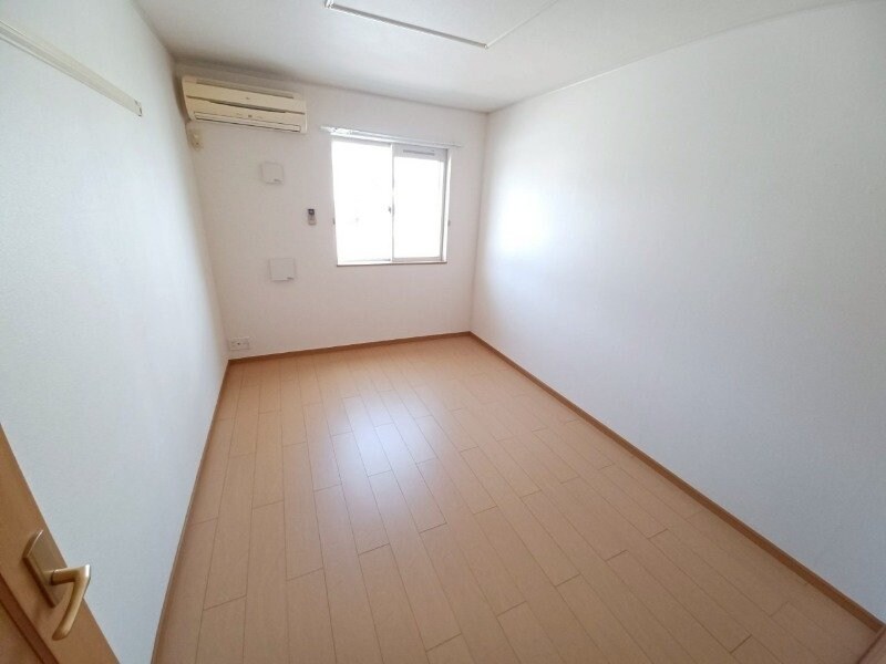 物件内観写真7　(同物件別部屋のお写真です。)