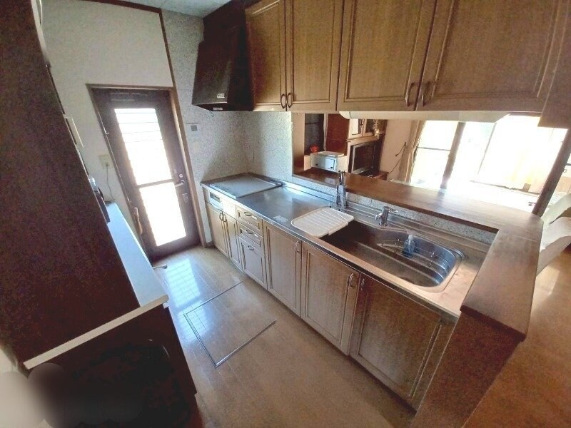 物件内観写真8　(残置物あり・現地要確認)