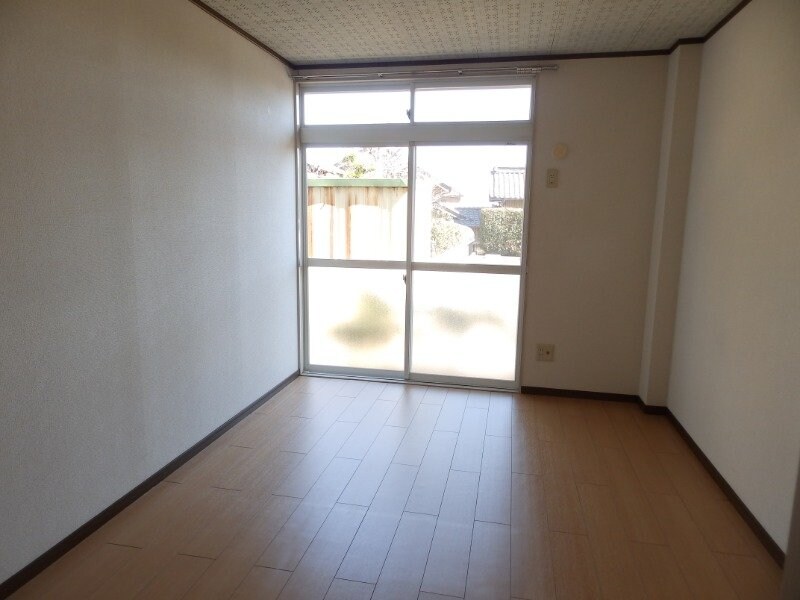 物件内観写真9　(同物件別部屋参考写真です。)