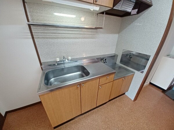 キッチン(同物件別部屋のお写真です。)