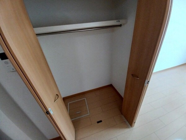 収納(同タイプの部屋写真です)