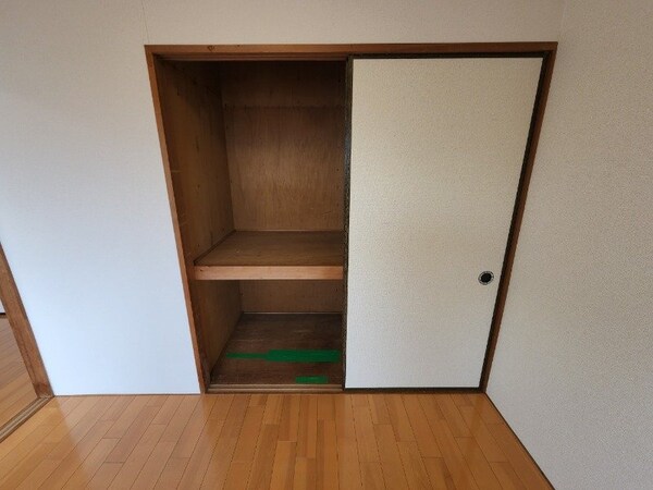 収納(同型参考写真)