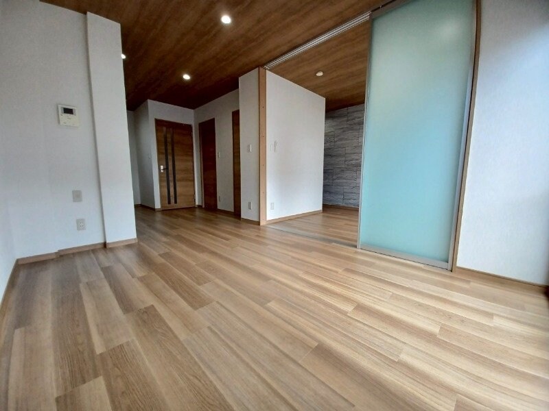 物件内観写真8　(同物件別室写真)