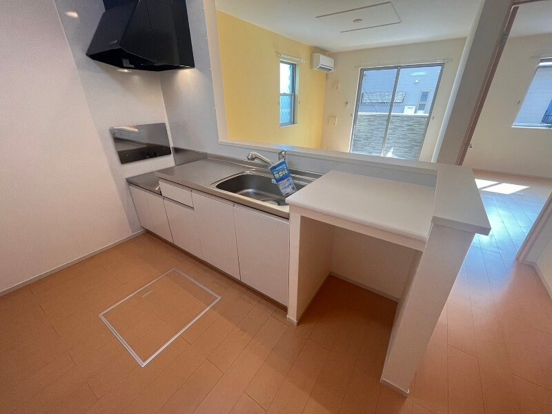 物件内観写真8　(同型反転写真)