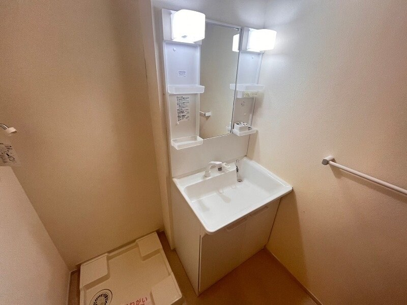 物件内観写真11　(同型反転写真)