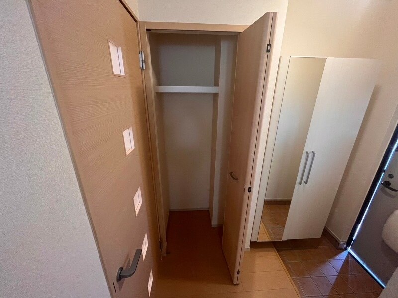 物件内観写真21　(同型反転写真)