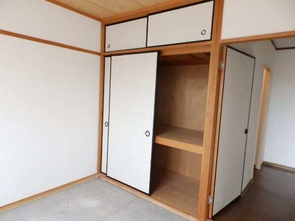 収納(同タイプの部屋写真です。)