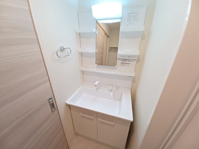 物件内観写真8　(同物件同型参考写真です)