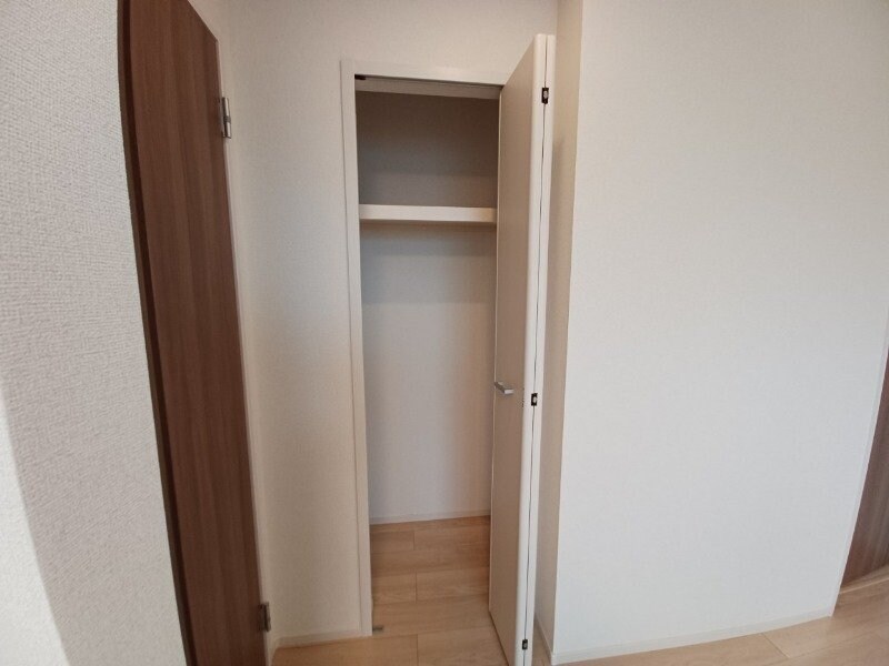 物件内観写真19　(同型別室のお写真です)