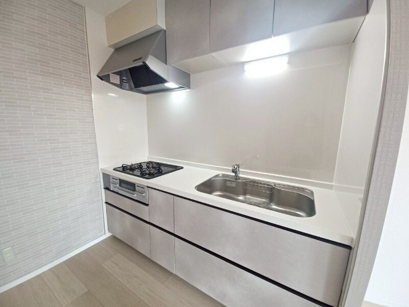 物件内観写真8　(別部屋反転参考写真です。)