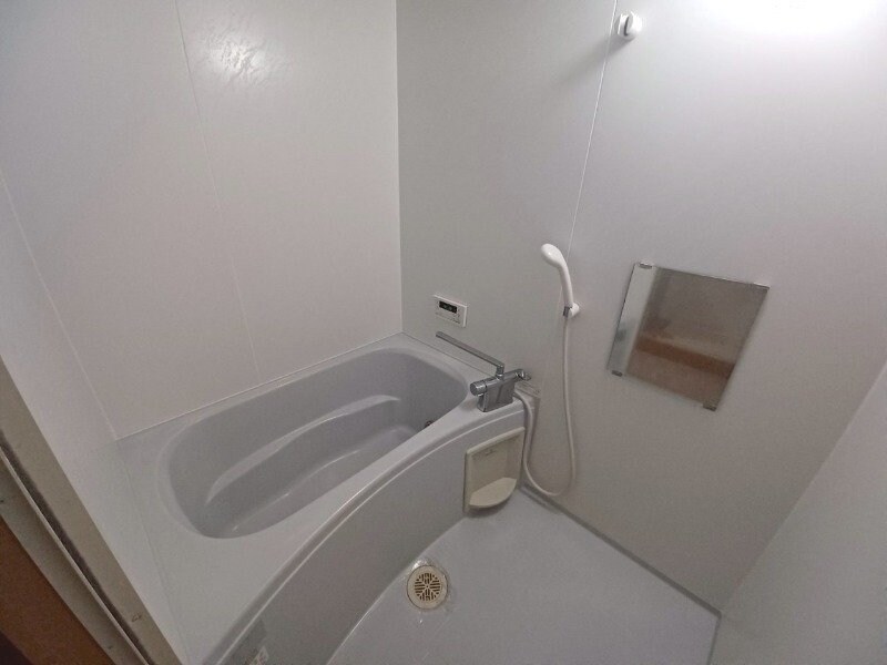 物件内観写真9　(別部屋反転参考写真です。)