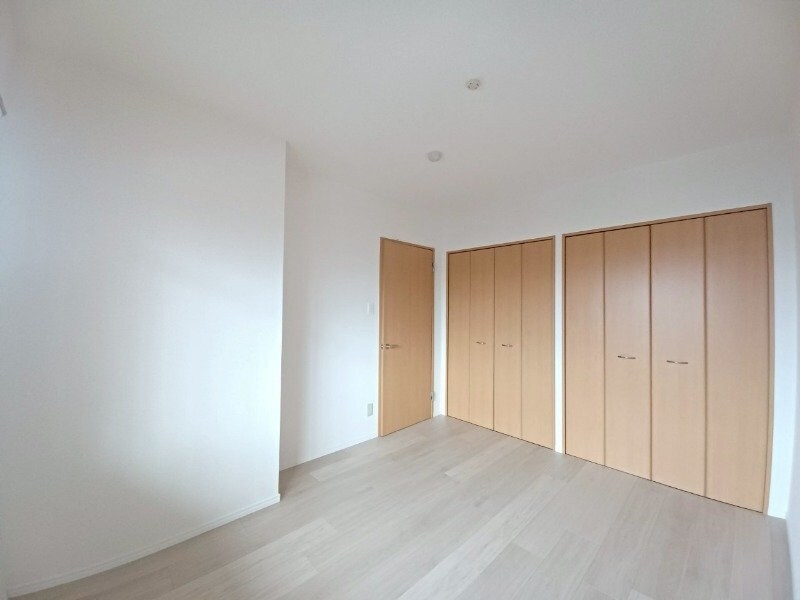 物件内観写真12　(別部屋反転参考写真です。)