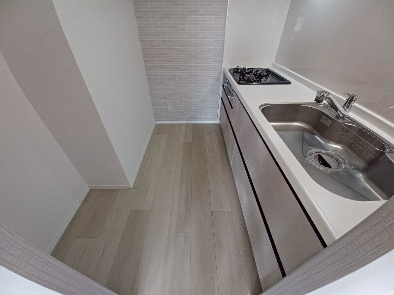 物件内観写真20　(別部屋反転参考写真です。)