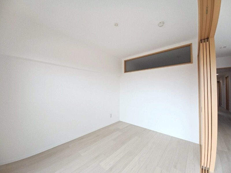 物件内観写真21　(別部屋反転参考写真です。)