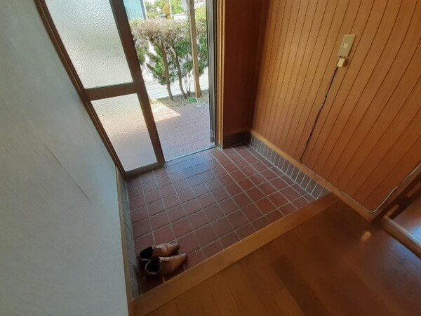 玄関(玄関)