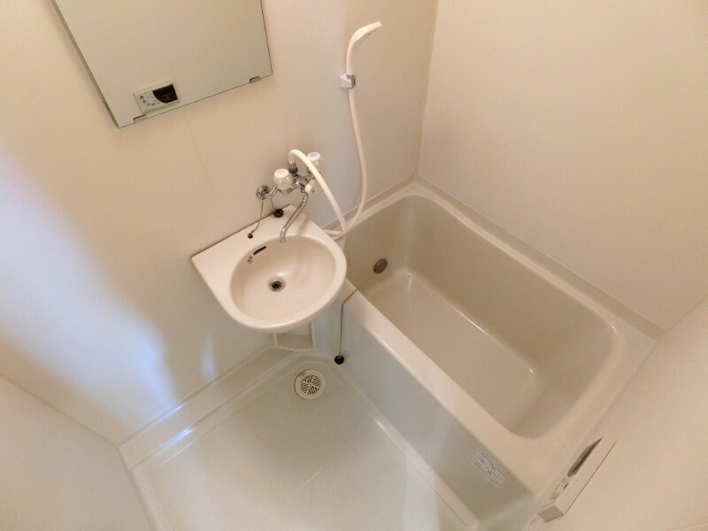 物件内観写真8　(別部屋写真です)