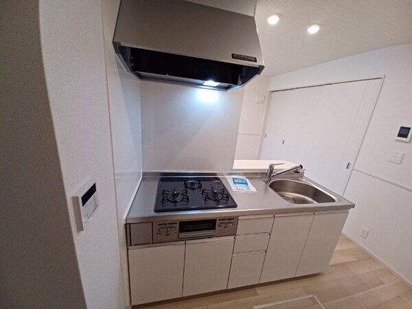 キッチン(同型参考写真)