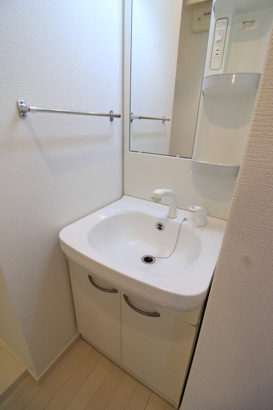 物件内観写真10　(洗面所)