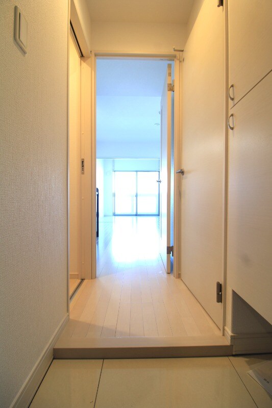 物件内観写真14　(玄関)