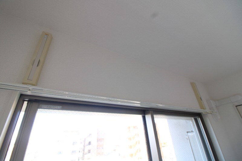 物件内観写真21　(室内物干し機)