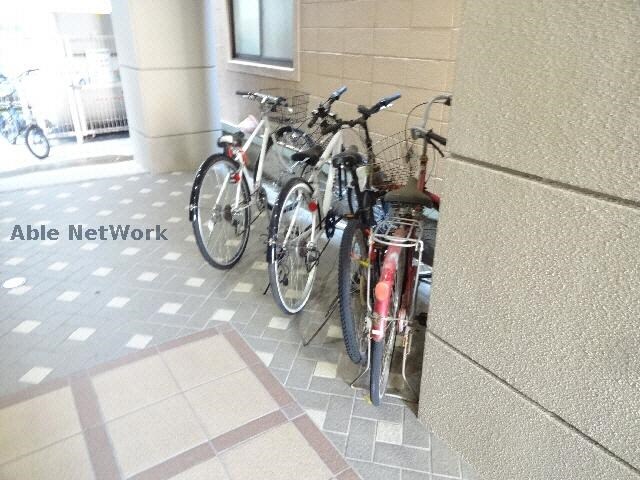 物件外観写真5　(駐輪場)