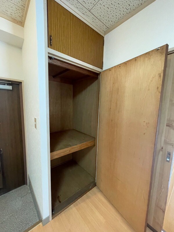 物件内観写真15　(収納)