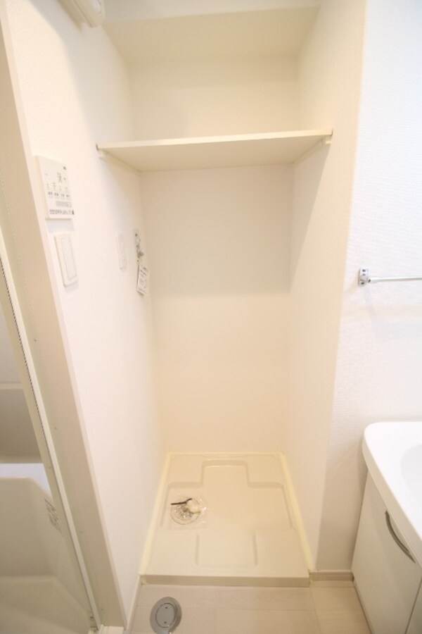 その他設備(室内洗濯機置き場)