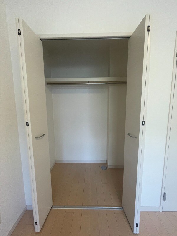 物件内観写真14　(クローゼット)