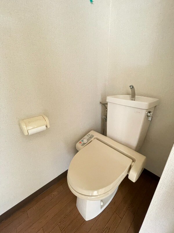 物件内観写真16　(トイレ)