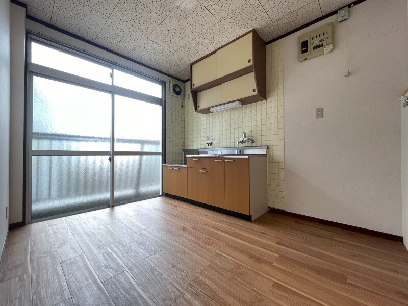 物件内観写真3　(居室)