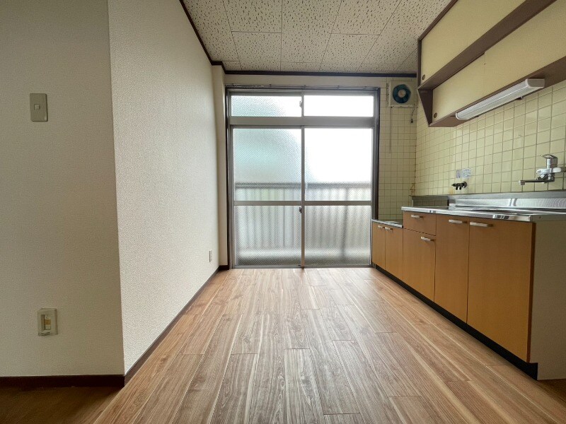 物件内観写真4　(居室)