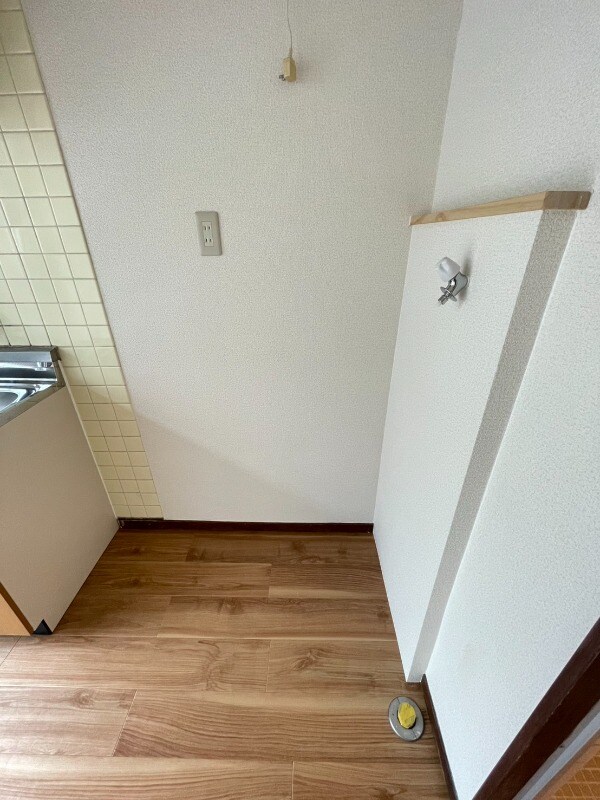 物件内観写真18　(室内洗濯機置き場)