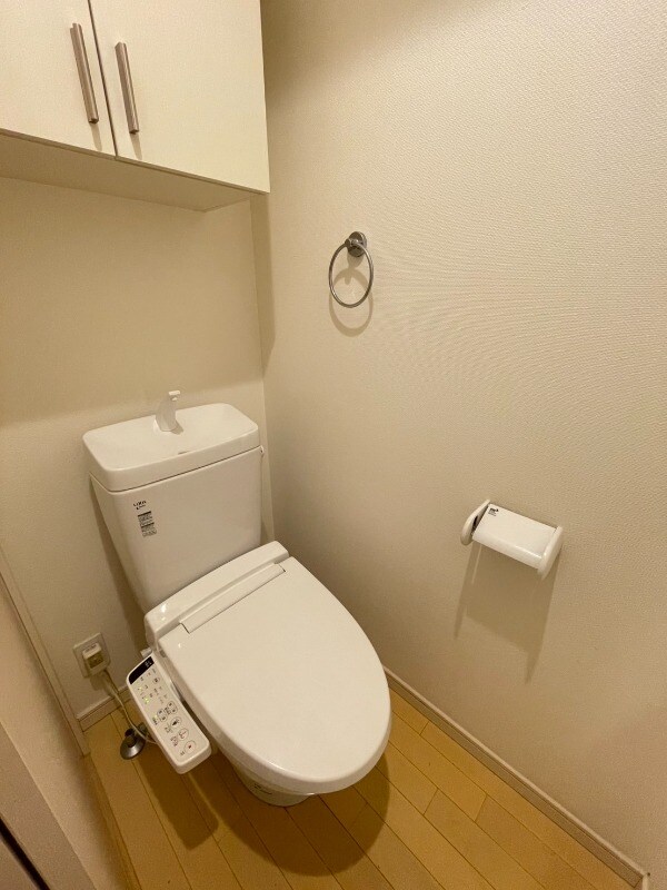 物件内観写真16　(トイレ)