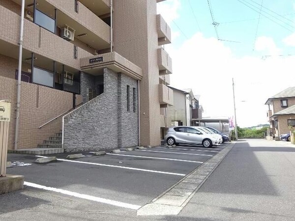 駐車場(駐車場)