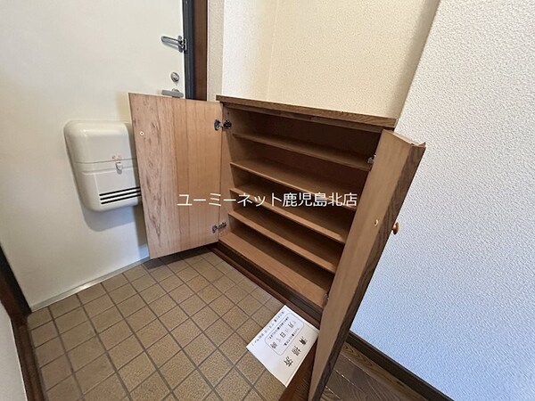その他設備(シューズボックス)