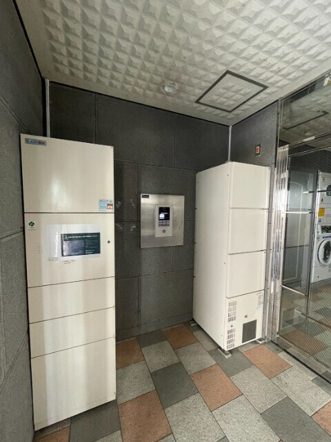 物件外観写真2　(宅配ボックス)