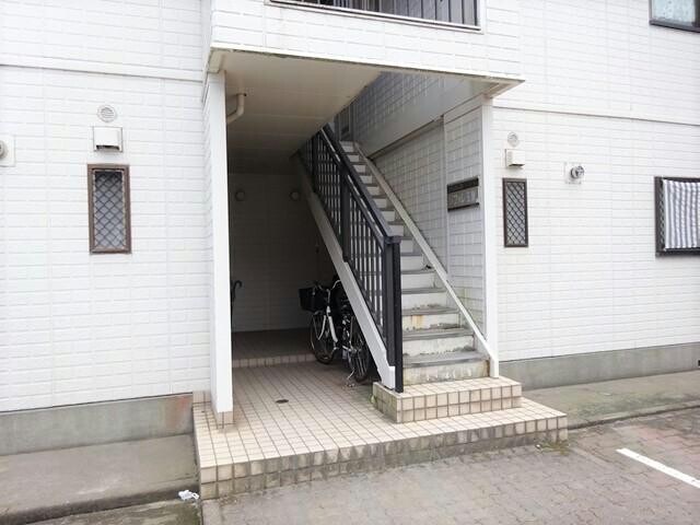 物件外観写真4　(エントランス)