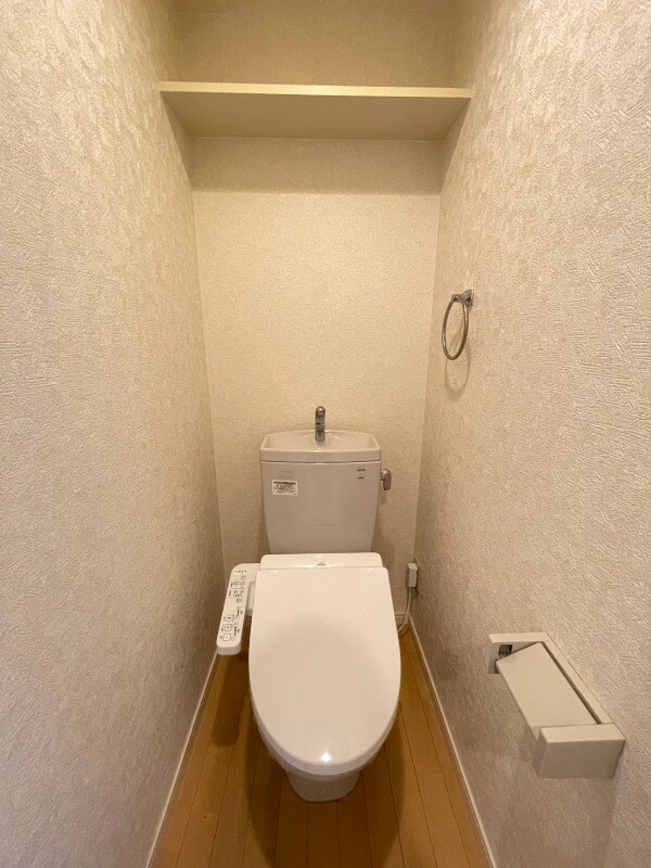 物件内観写真15　(トイレ)