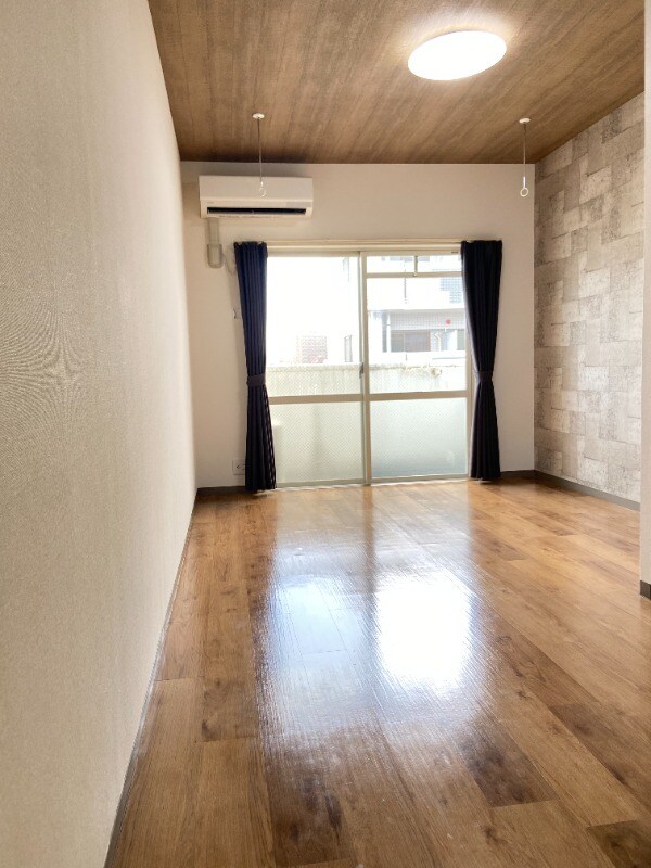 物件内観写真6　(居室)