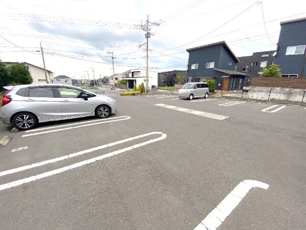 駐車場(駐車場)